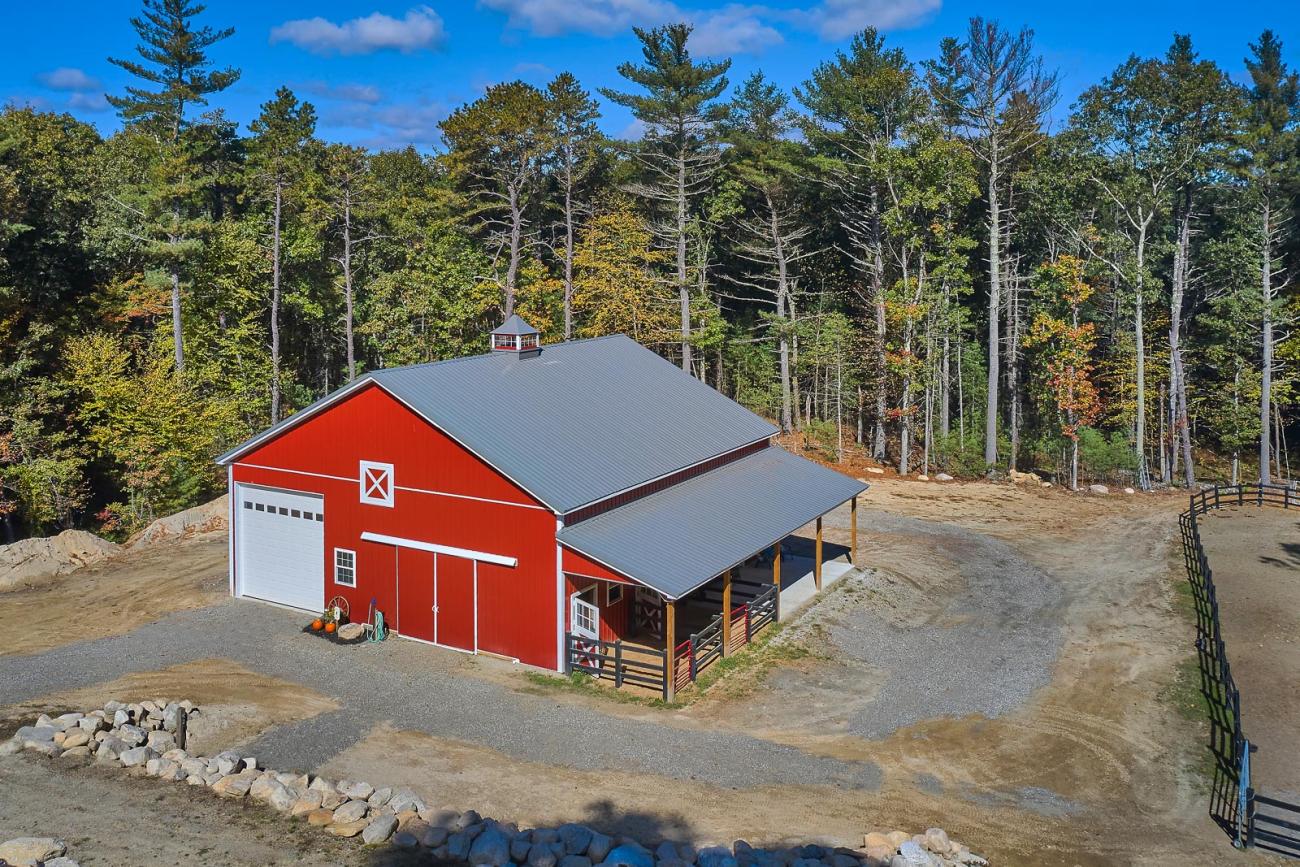 Metal horse barn with cupola